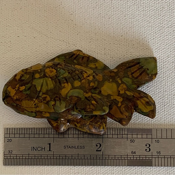 Ajooba Fruit Jasper Goldfish Carving Stone Fish Figurine Carved Animal Pet 3.25" - Picture 16 of 16